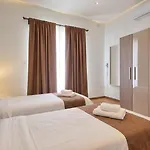 Blu - Indoor Heated Pool, Sauna & Games * Mellieħa