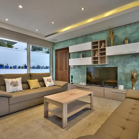 Vila Blu - Family With Indoor Heated Pool, Sauna And Games Mellieħa