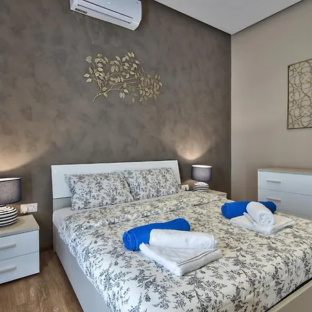 Blu - Family With Indoor Heated Pool, Sauna And Games * Mellieħa