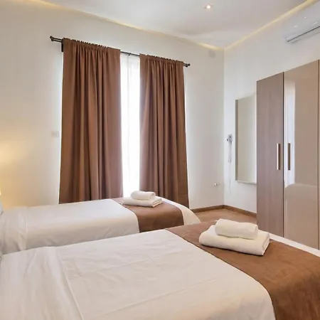 Blu - Indoor Heated Pool, Sauna & Games * Mellieha