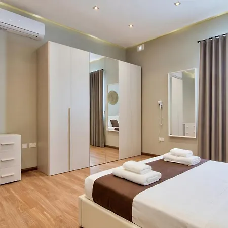 Villa Blu - Indoor Heated Pool, Sauna & Games *