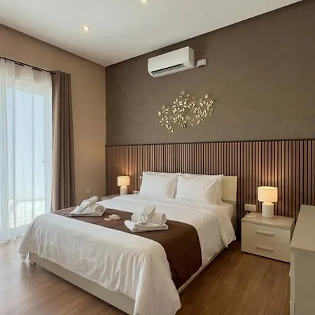 Blu - Indoor Heated Pool, Sauna & Games * 梅利哈