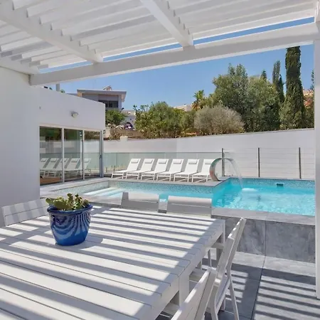 Blu - Indoor Heated Pool, Sauna & Games * Mellieha