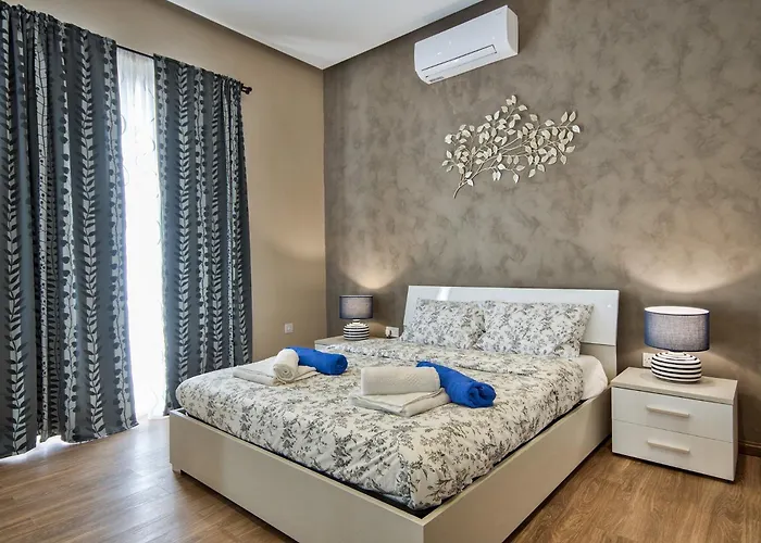 Blu - Family With Indoor Heated Pool, Sauna And Games Mellieha