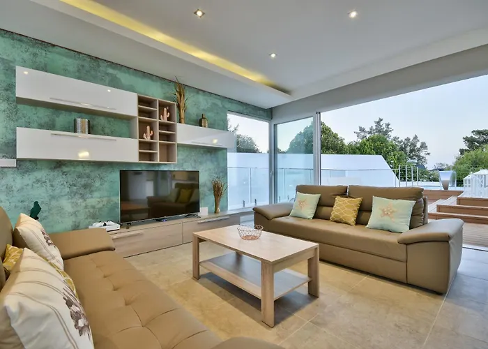 Vila Blu - Family With Indoor Heated Pool, Sauna And Games *