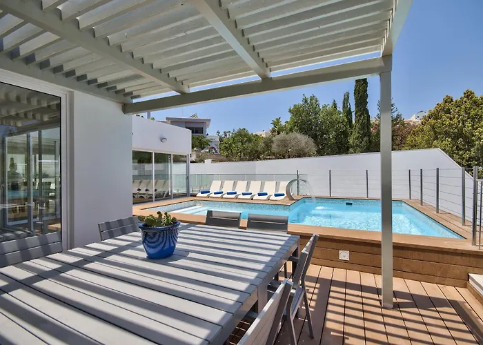 Blu - Family With Indoor Heated Pool, Sauna And Games *