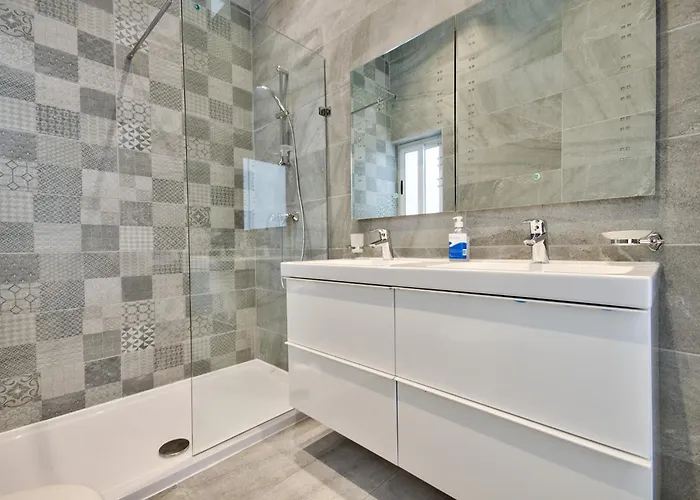 Blu - Family With Indoor Heated Pool, Sauna And Games * Mellieħa