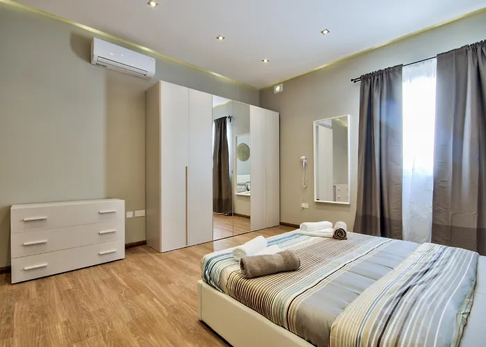 Vila Blu - Family With Indoor Heated Pool, Sauna And Games Mellieħa