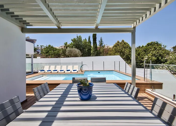 Blu - Family With Indoor Heated Pool, Sauna And Games Mellieħa