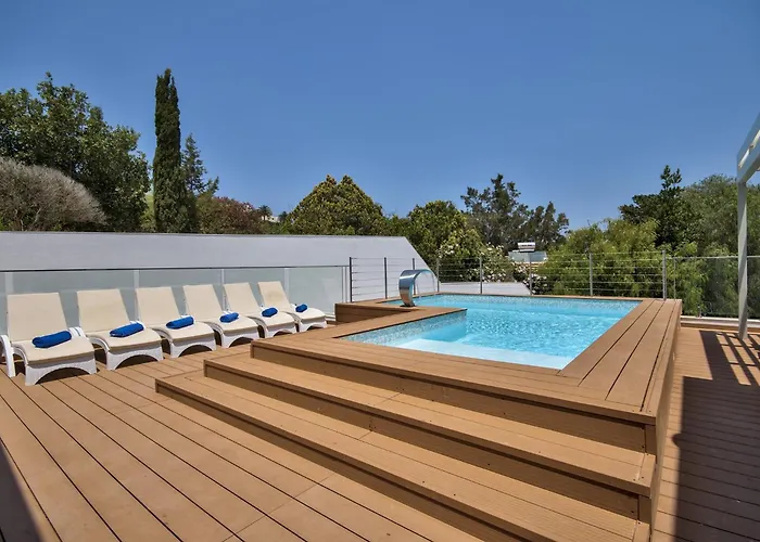 Villa Blu - Family With Indoor Heated Pool, Sauna And Games